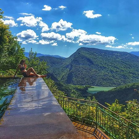 Guest House Lailashi Surmushi Екстериор снимка