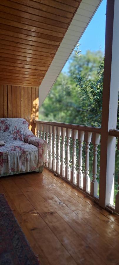 Guest House Lailashi Surmushi Екстериор снимка
