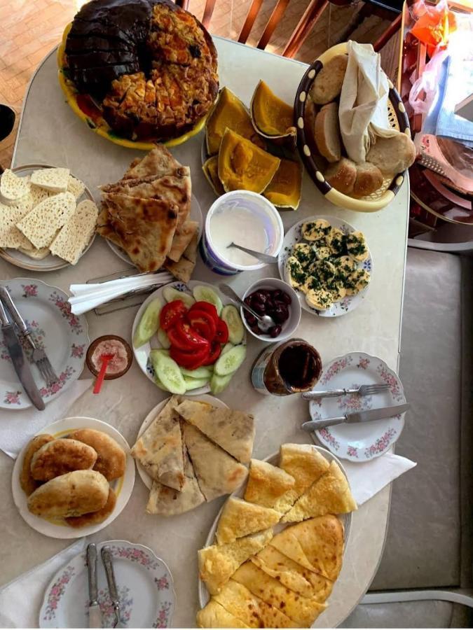 Guest House Lailashi Surmushi Екстериор снимка
