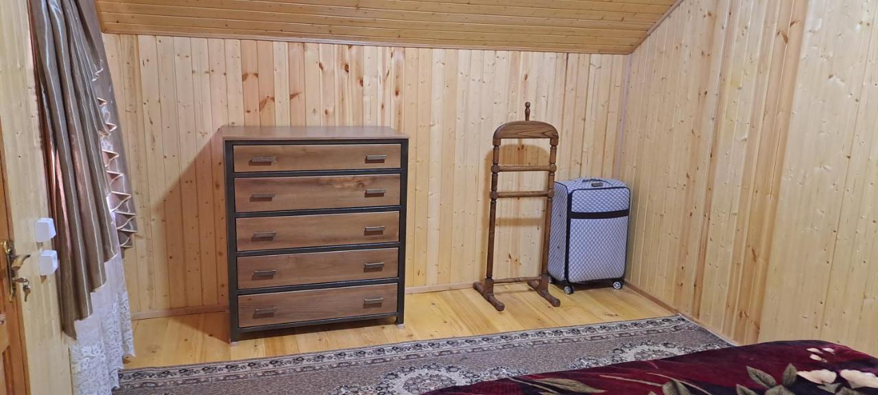 Guest House Lailashi Surmushi Екстериор снимка