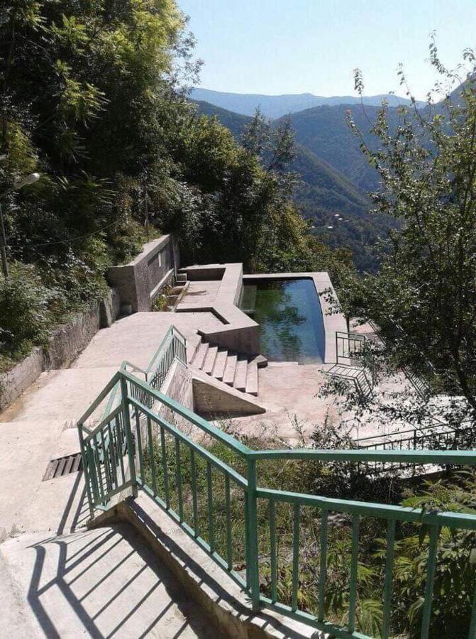 Guest House Lailashi Surmushi Екстериор снимка
