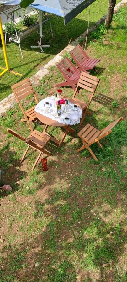 Guest House Lailashi Surmushi Екстериор снимка