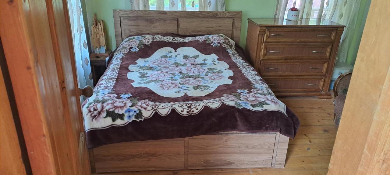 Guest House Lailashi Surmushi Екстериор снимка